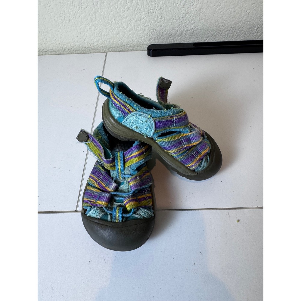 KEEN Newport H2 Sandals Kids 5 Teal Purple Striped Waterproof Outdoor Gorpcore